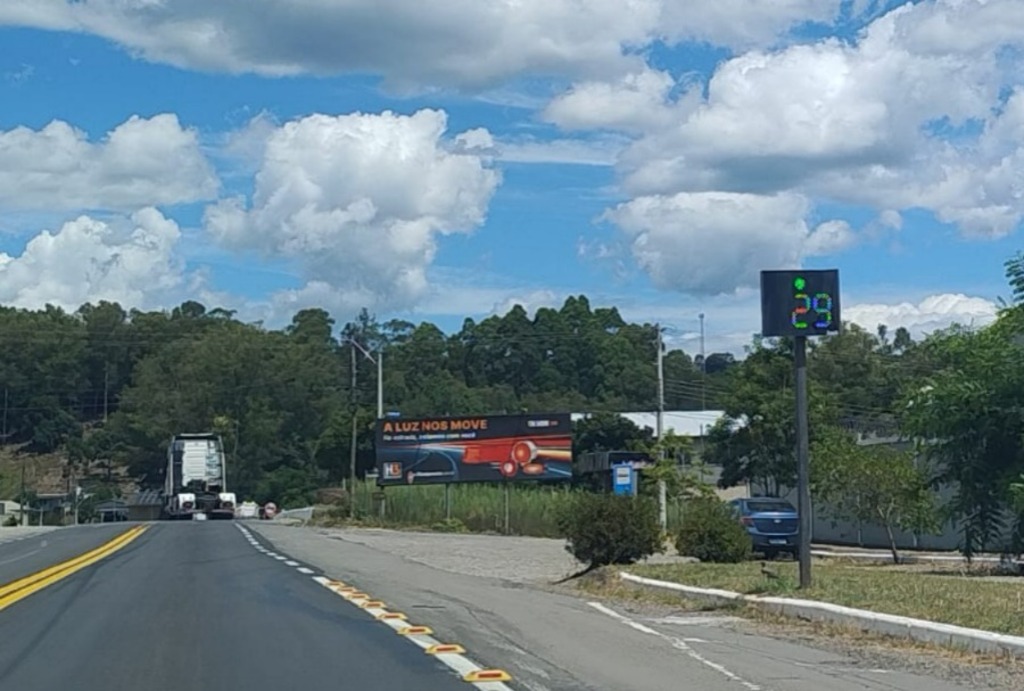 Mais um redutor entra em operação na BR-116 e conclui pacote de nove sistemas somente em São Marcos