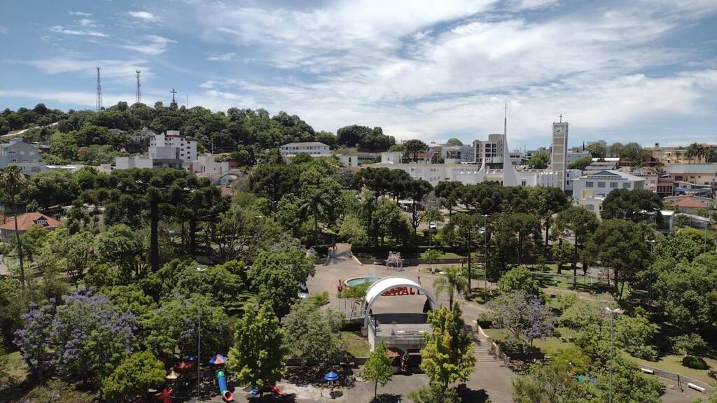 Temperaturas amenas marcam a segunda-feira