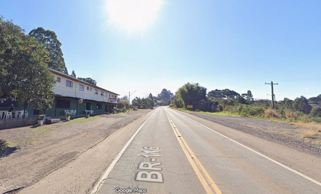 Atropelamento deixou três pessoas feridas em Campestre da Serra nesta segunda-feira (15)