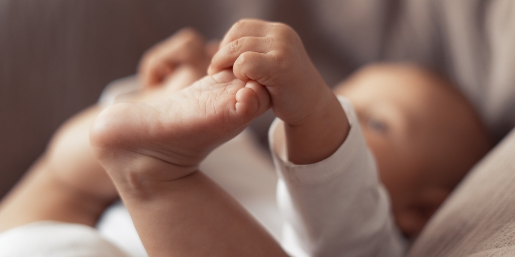 Helena e Ravi lideram o ranking de nomes mais registrados no Brasil em 2025