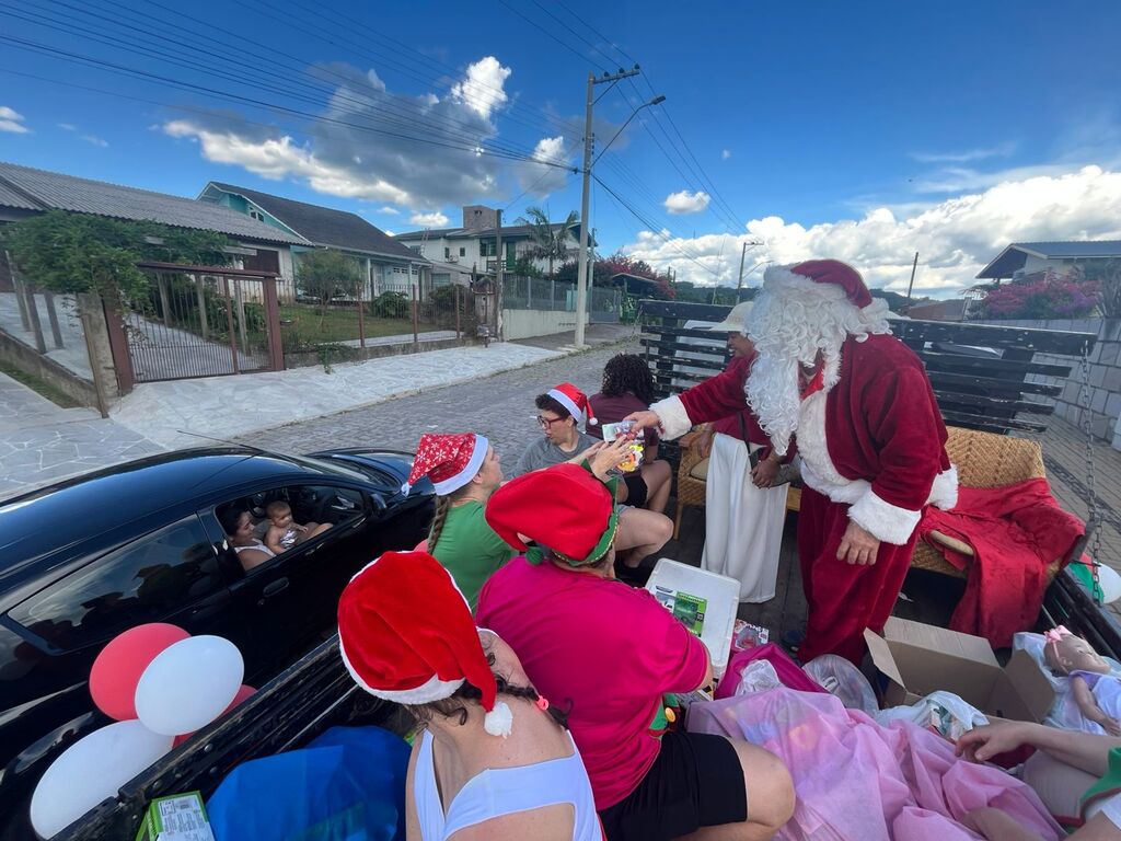 Ação solidária de Natal leva alegria e esperança a crianças de São Marcos
