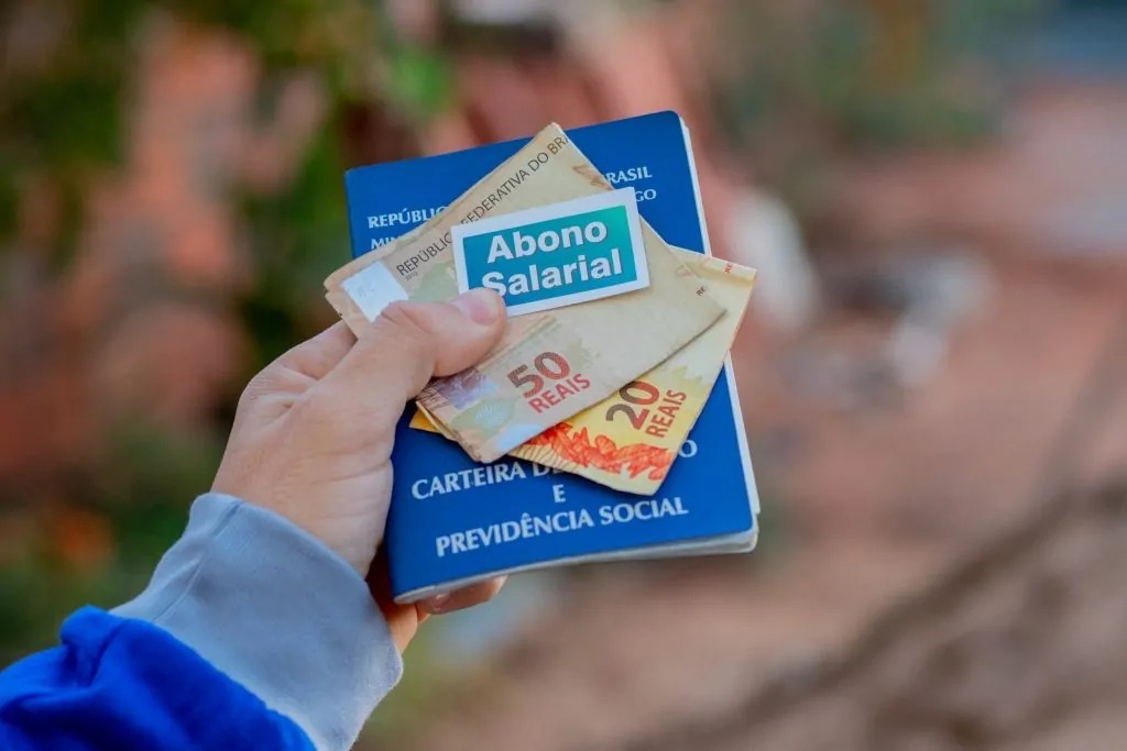 Lote extra de R$ 1,5 bi do abono salarial será pago nesta quarta-feira