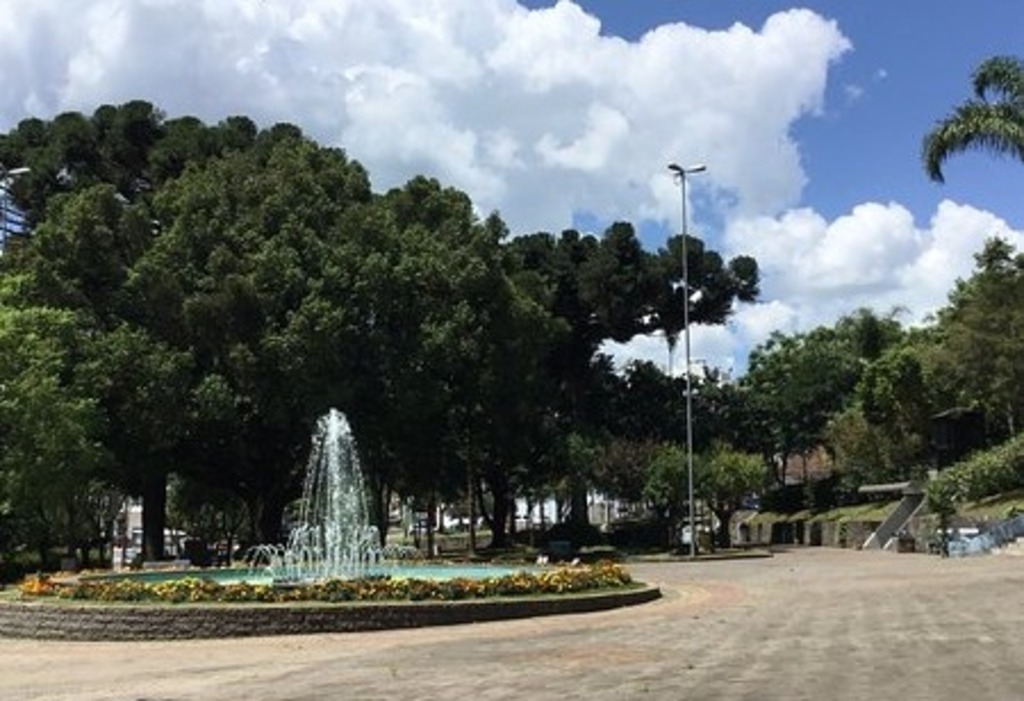 Estado terá temporais com ventos fortes e queda de granizo neste fim de semana