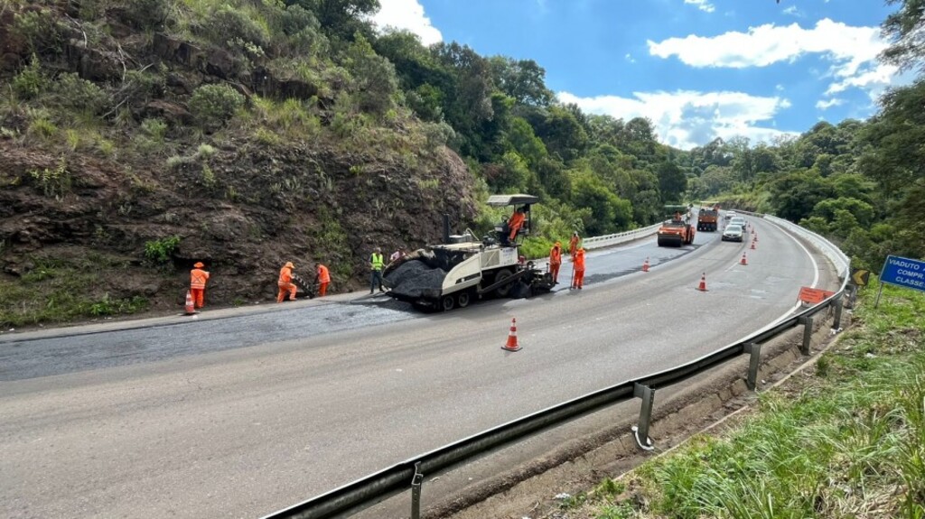 Leite assina ordem de início das obras de requalificação da Rota do Sol