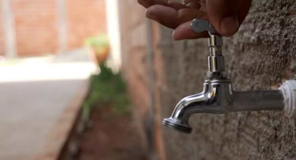 Último dia do ano é marcado por falta de água em dois bairros de São Marcos