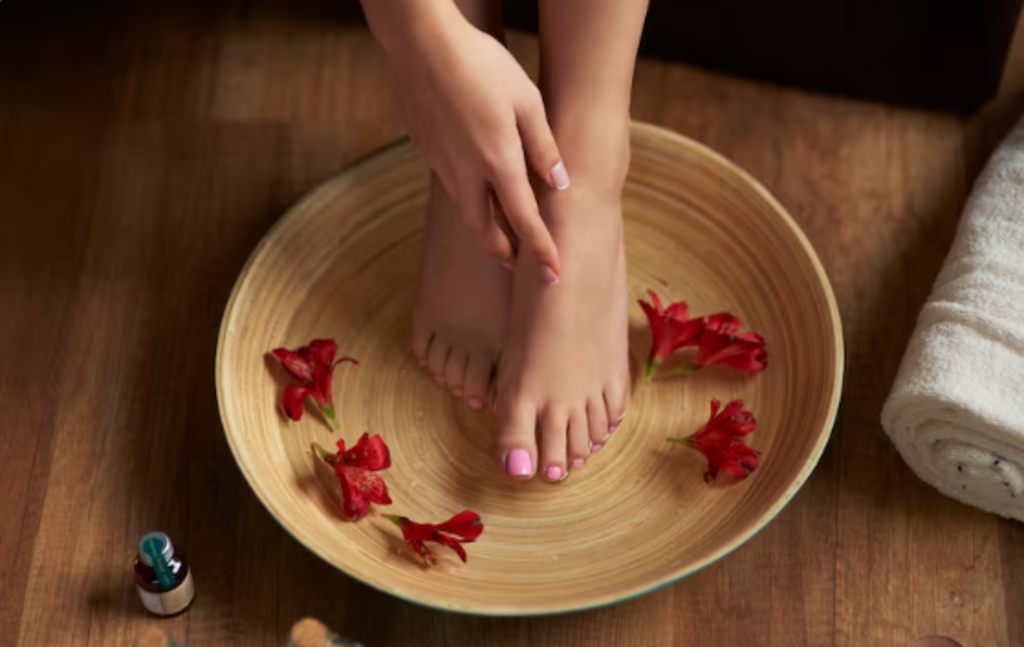 Escalda-pés: mitos e verdades sobre o alívio para pés inchados