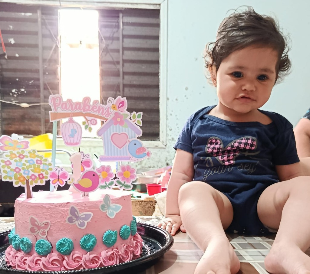 Meta para custear sessões de estimulação visual de Melinda é alcançada cerca de 12 horas após pedido de ajuda