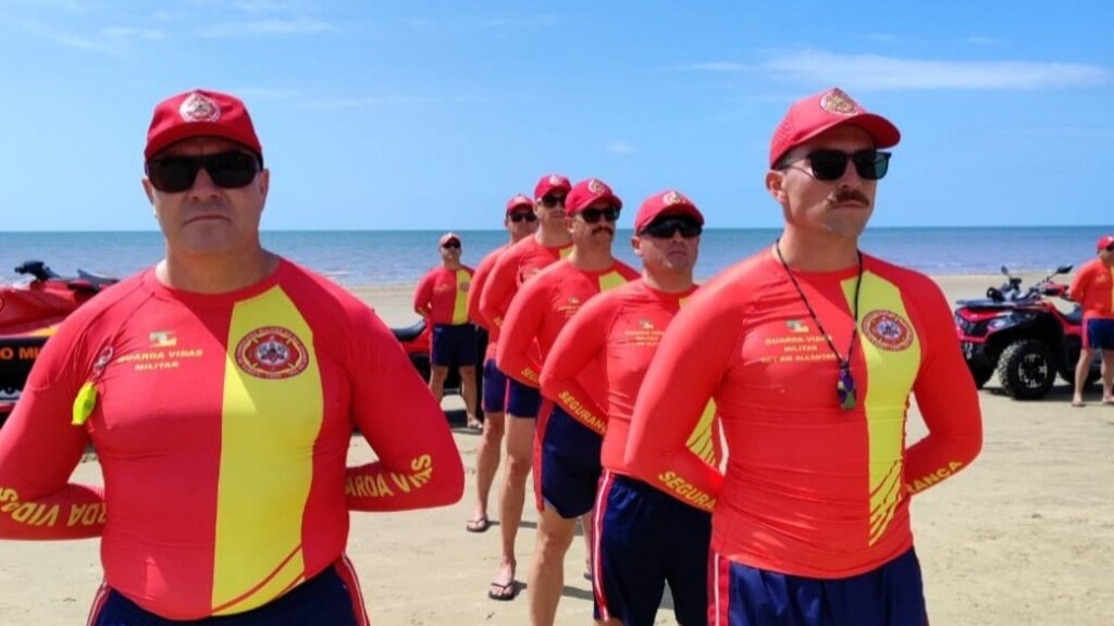 Operação Verão Total 2025/2026 inicia com reforço de 930 guarda-vidas no litoral e balneários do RS